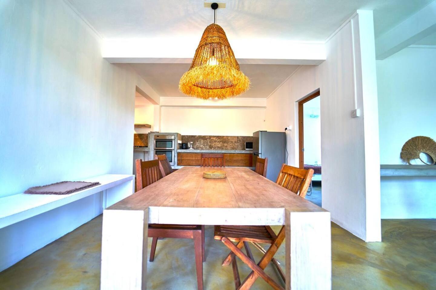 Loukaz -Entire Rental Units W Panoramic Rooftop Coteau Raffin Exterior photo